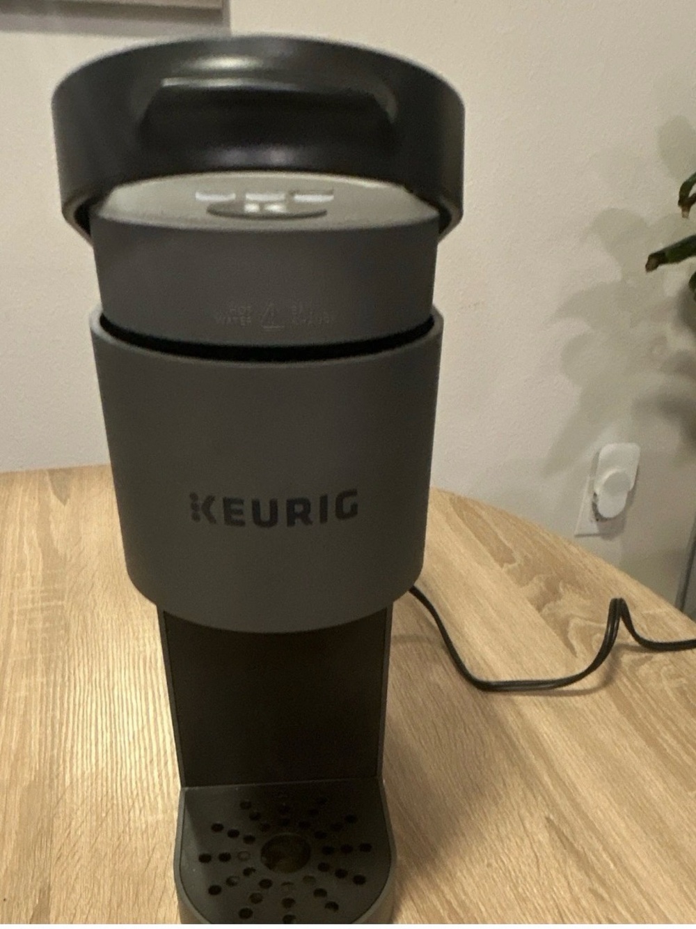 Keurig Compact Single-Serve Brewer - Charcoal